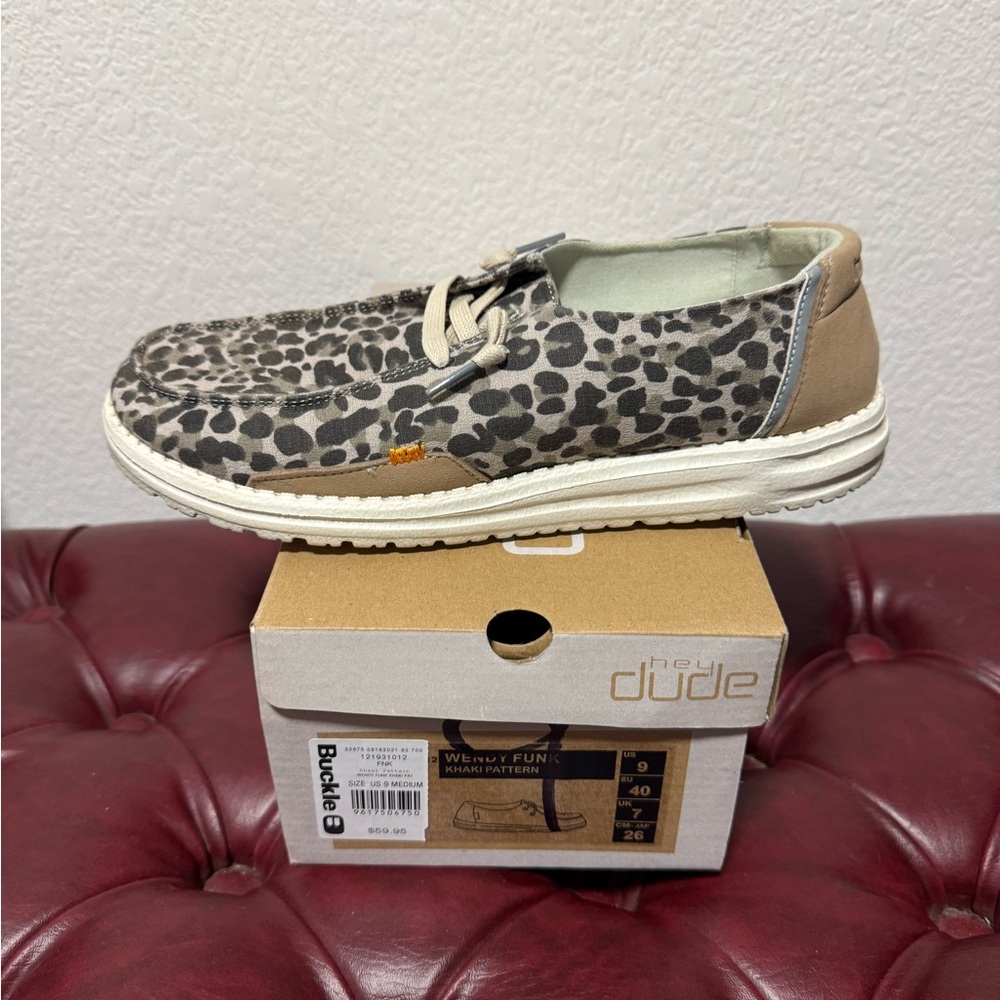 Hey Dude Women's Leopard and Tan Loafers